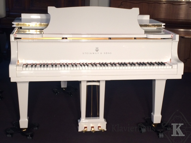 Steinway Flügel Modell M 170 weiß gebraucht kaufen im Klavierhaus Köpenick