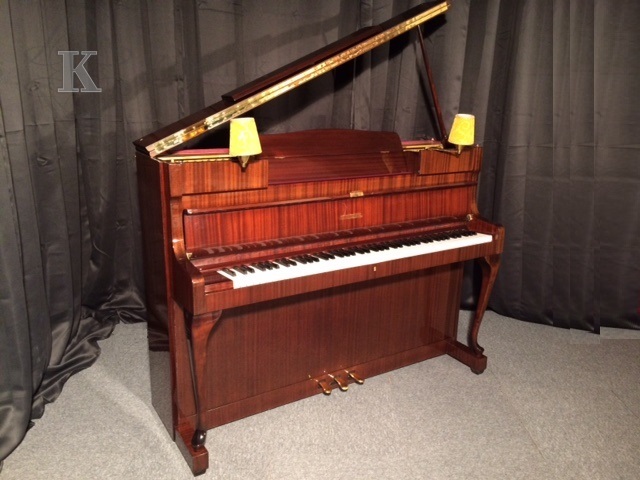 Schimmel Klavier Modell 108 Chippendale - gebraucht kaufen im Klavierhaus Köpenick